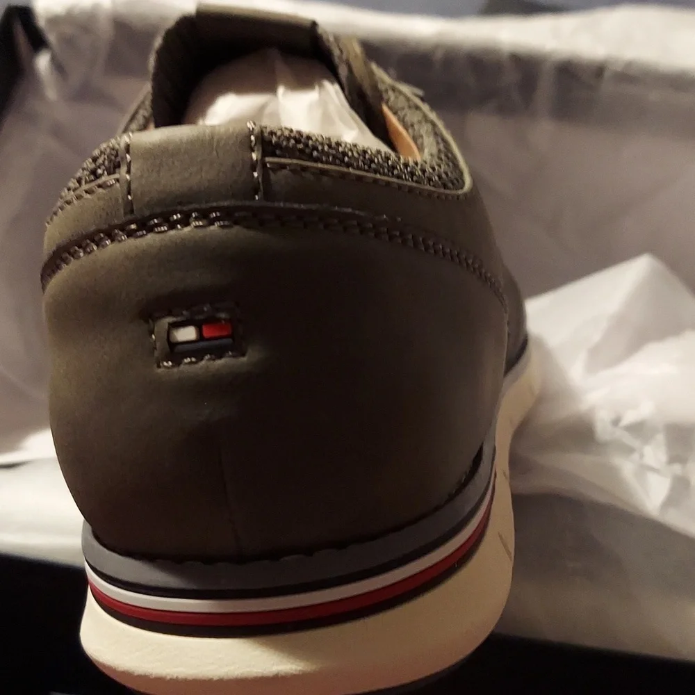 Tommy Hilfiger Men's Winner Casual Lace up Oxfords Men's Shoes - Picture 8 of 9